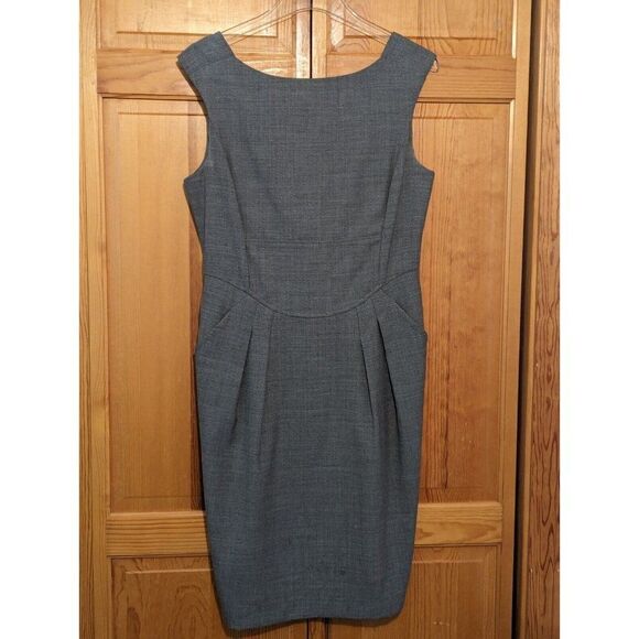 Magaschoni Dresses & Skirts - Magaschoni  US 6 Sleeveless Fitted Wool Sheath Career Dress Gray